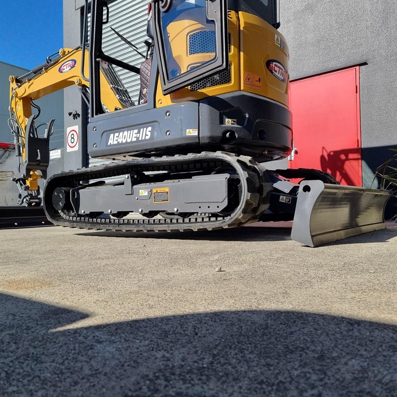 AE40UE-IIS 3.95 Tonne Excavators image 49