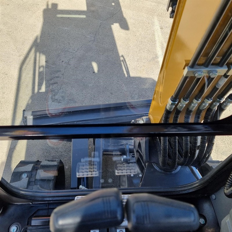 AE40UE-IIA 4 Tonne Excavators image 10