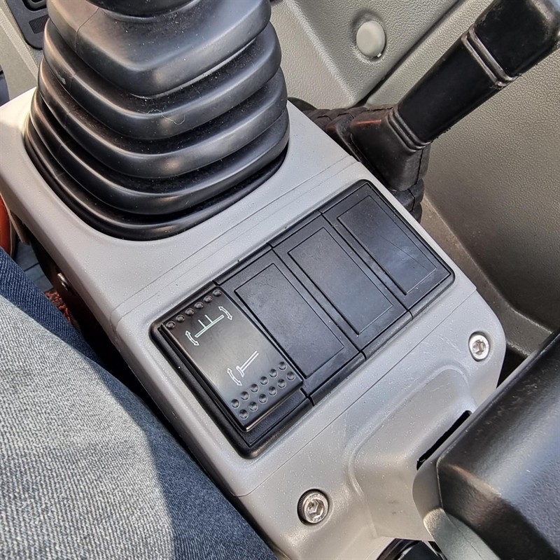 AE40UE-IIA 4 Tonne Excavators image 12