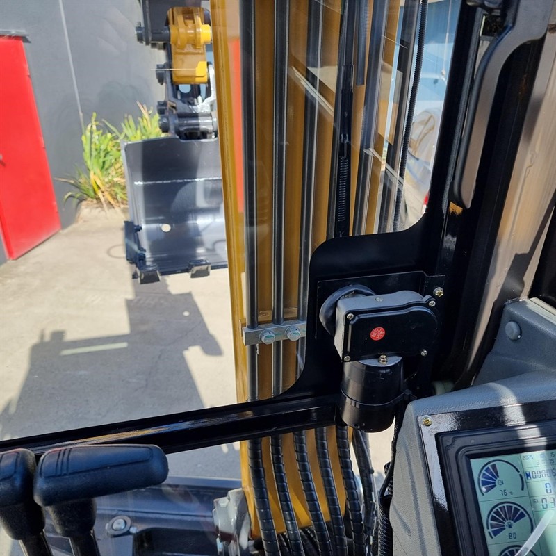 AE40UE-IIA 4 Tonne Excavators image 15