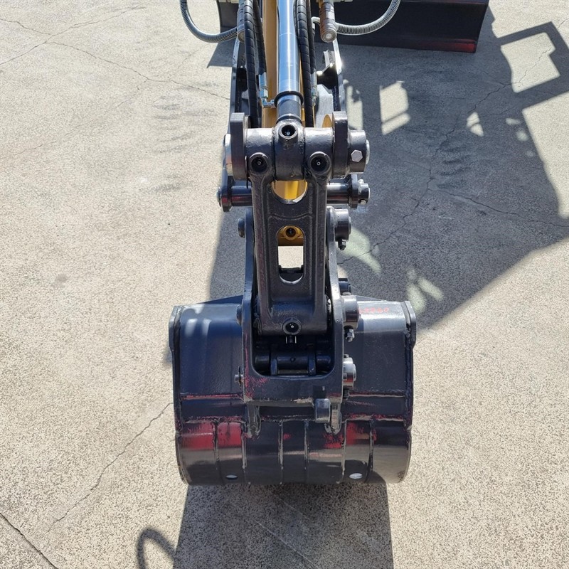 AE40UE-IIA 4 Tonne Excavators image 35