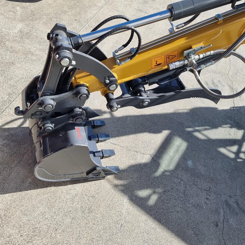 AE40UE-IIA 4 Tonne Excavators image 36