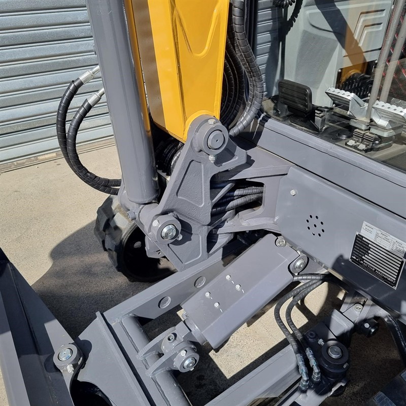 AE40UE-IIA 4 Tonne Excavators image 43