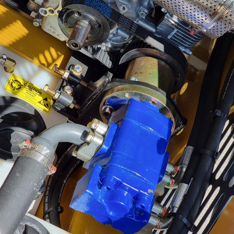 AM230PT Commando Mini Skidsteers image 32