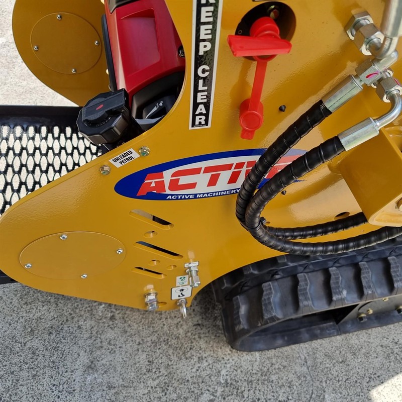 AM230PT Commando Mini Skidsteers image 47