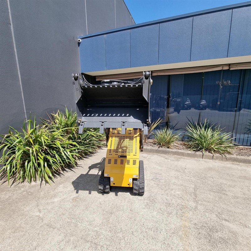 AM230PT Commando Mini Skidsteers image 53