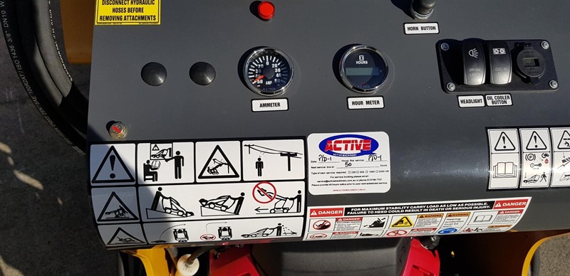 AM232PT Commando Mini Skidsteers image 41