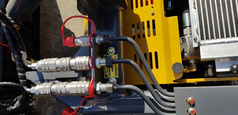 AM232PT Commando Mini Skidsteers image 47