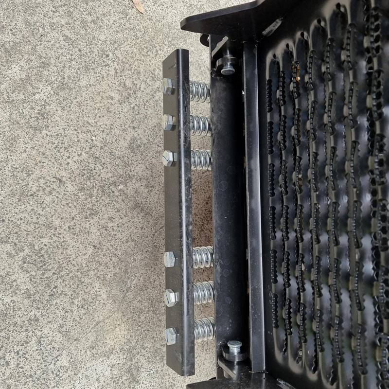 AM402DW Commando Mini Skidsteers image 20