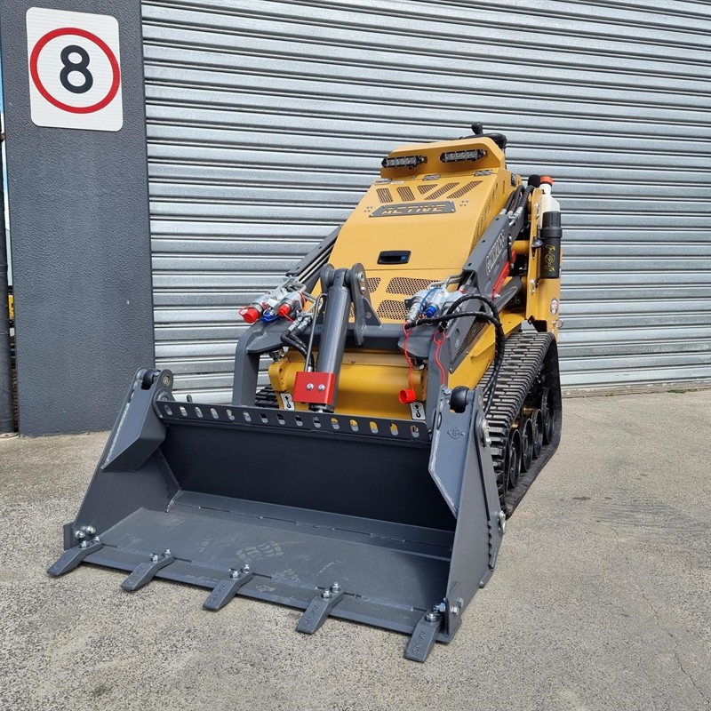 AM404DT Commando Mini Skidsteers image 6