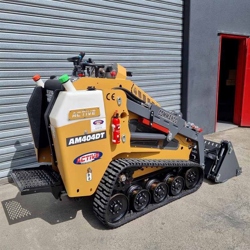 AM404DT Commando Mini Skidsteers image 11