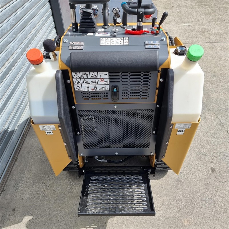 AM404DT Commando Mini Skidsteers image 12