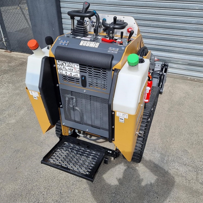 AM404DT Commando Mini Skidsteers image 15