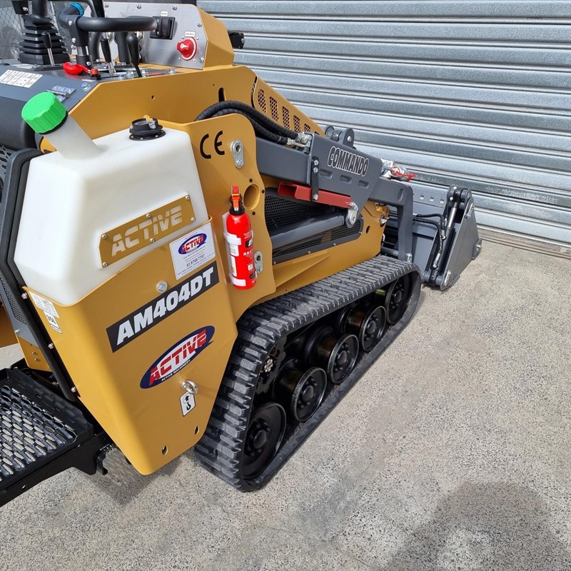 AM404DT Commando Mini Skidsteers image 16