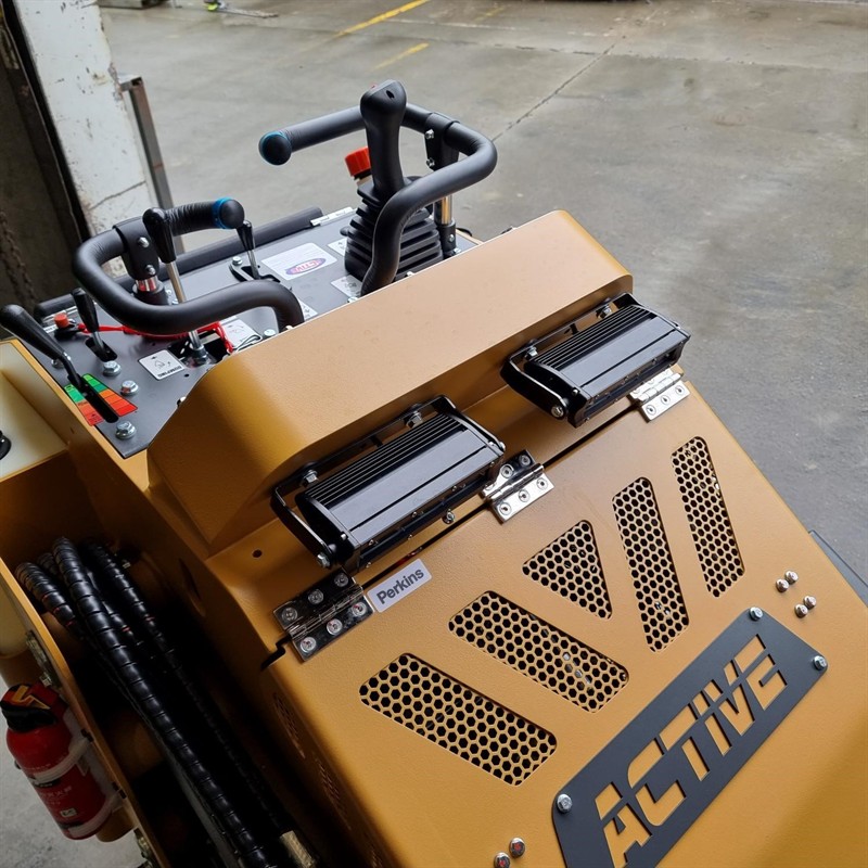 AM404DT Commando Mini Skidsteers image 27