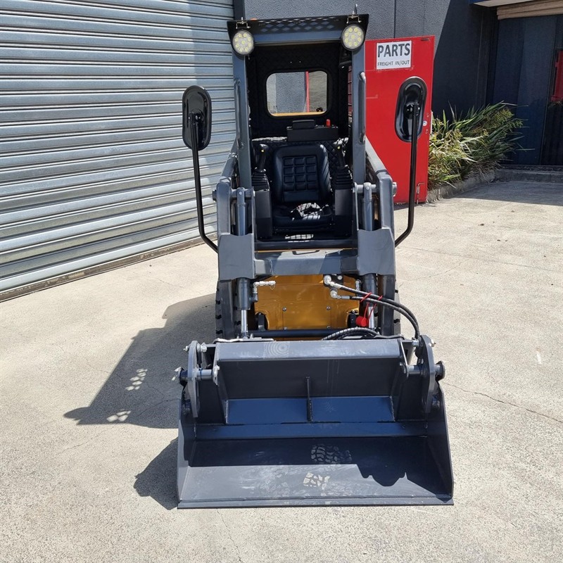 AS25GW Skid Steers image 3