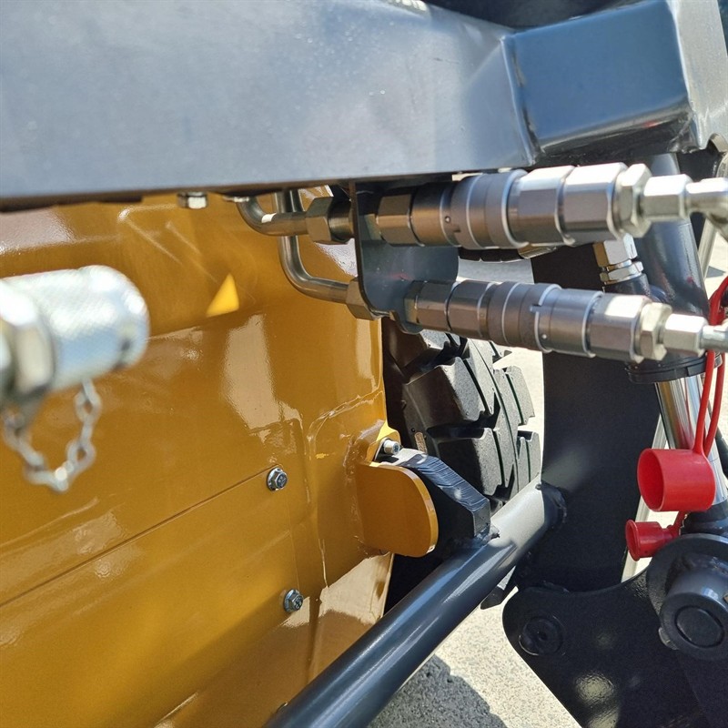 AS25GW Skid Steers image 9