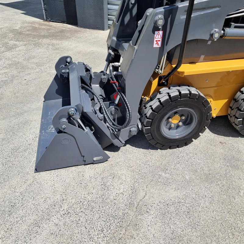 AS25GW Skid Steers image 13