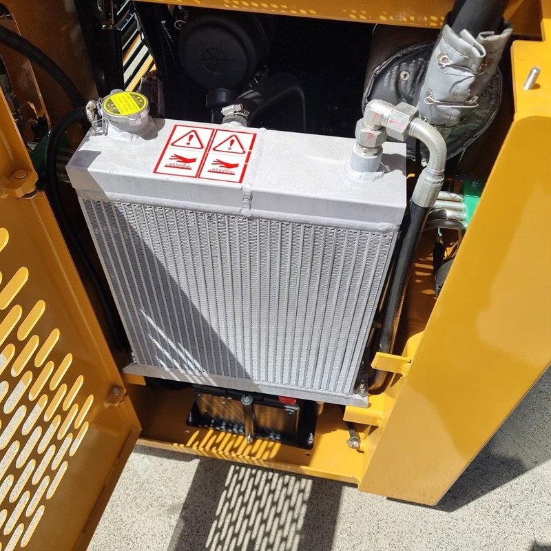 AS25GW Skid Steers image 19