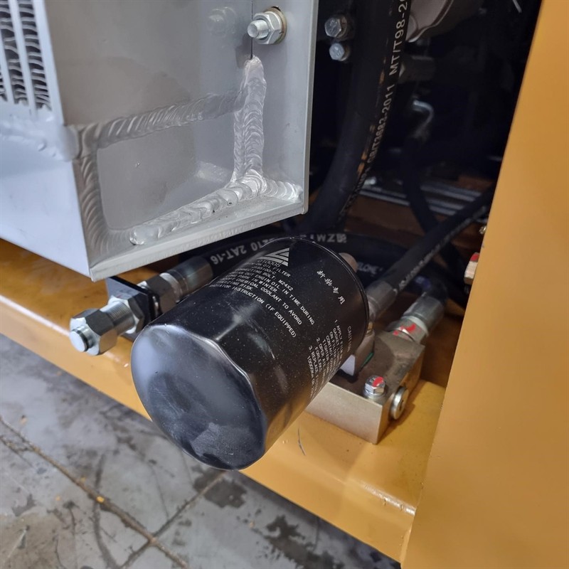 AS50G Skid Steers image 17