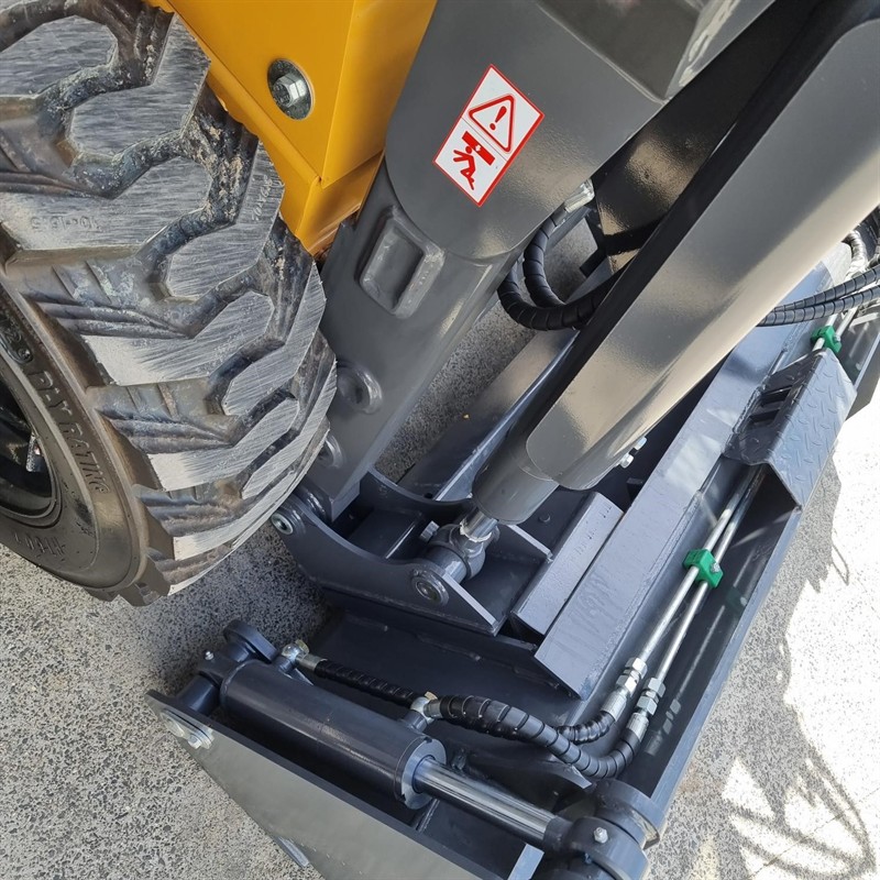 AS55GW Skid Steers image 28