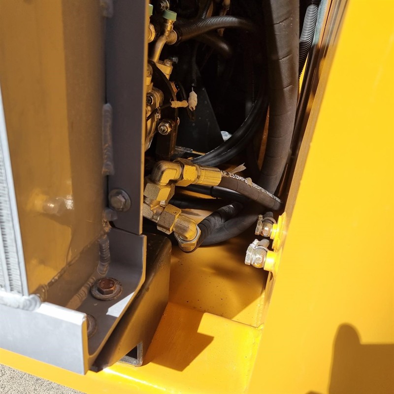 AS55GW Skid Steers image 32