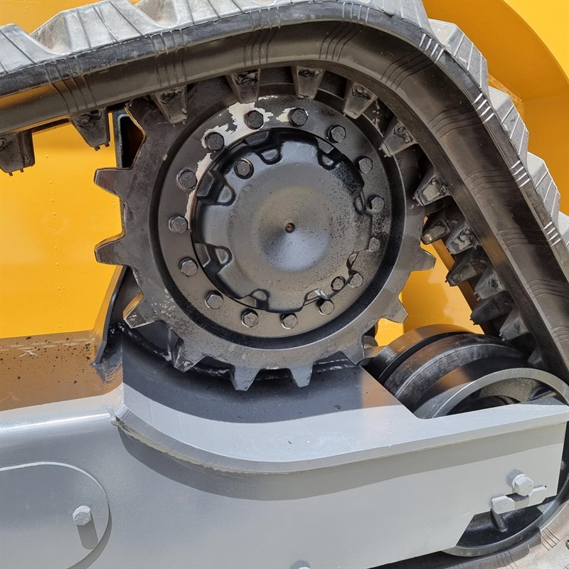 AS75GT Skid Steers image 16