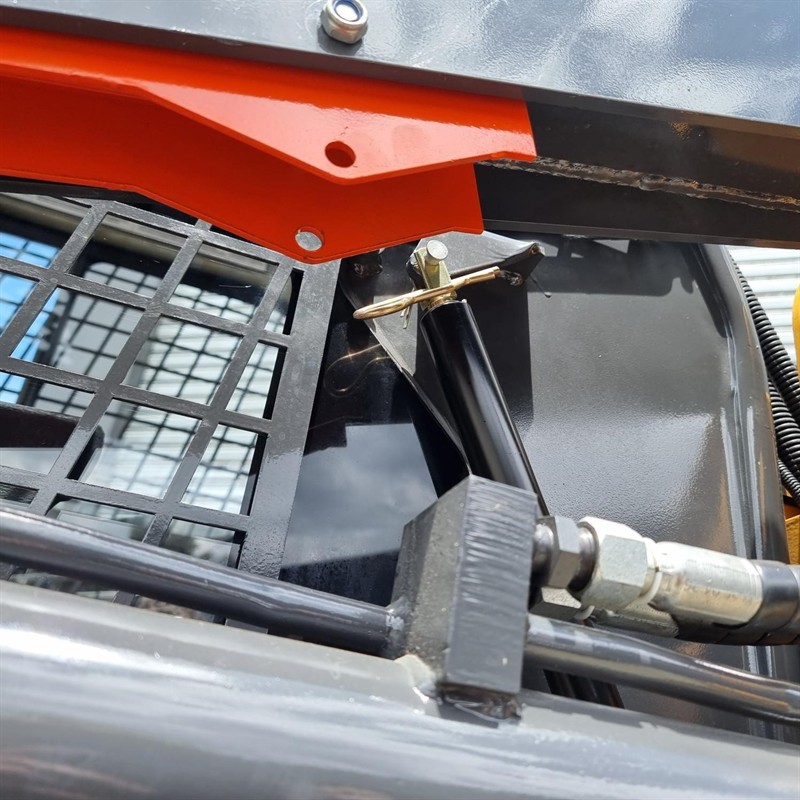 AS75GT Skid Steers image 35