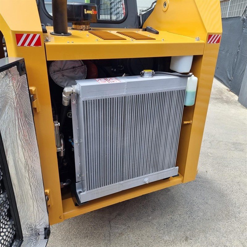 AS75GT Skid Steers image 36