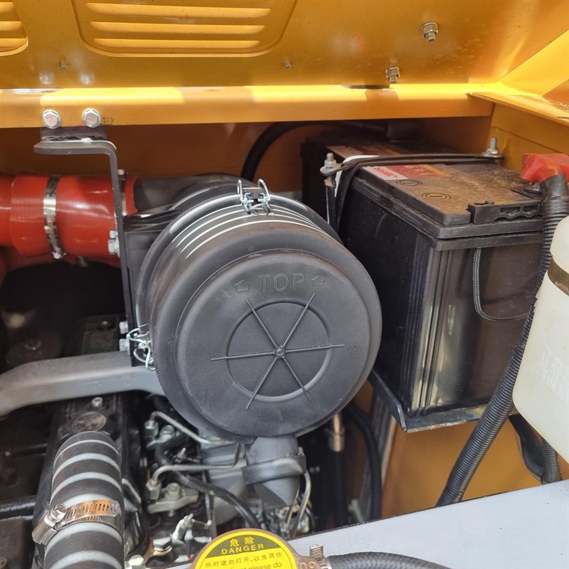 AS75GT Skid Steers image 42