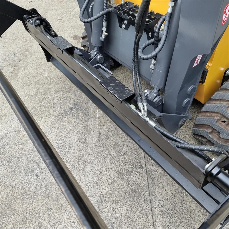 AS85GT Skid Steers image 17