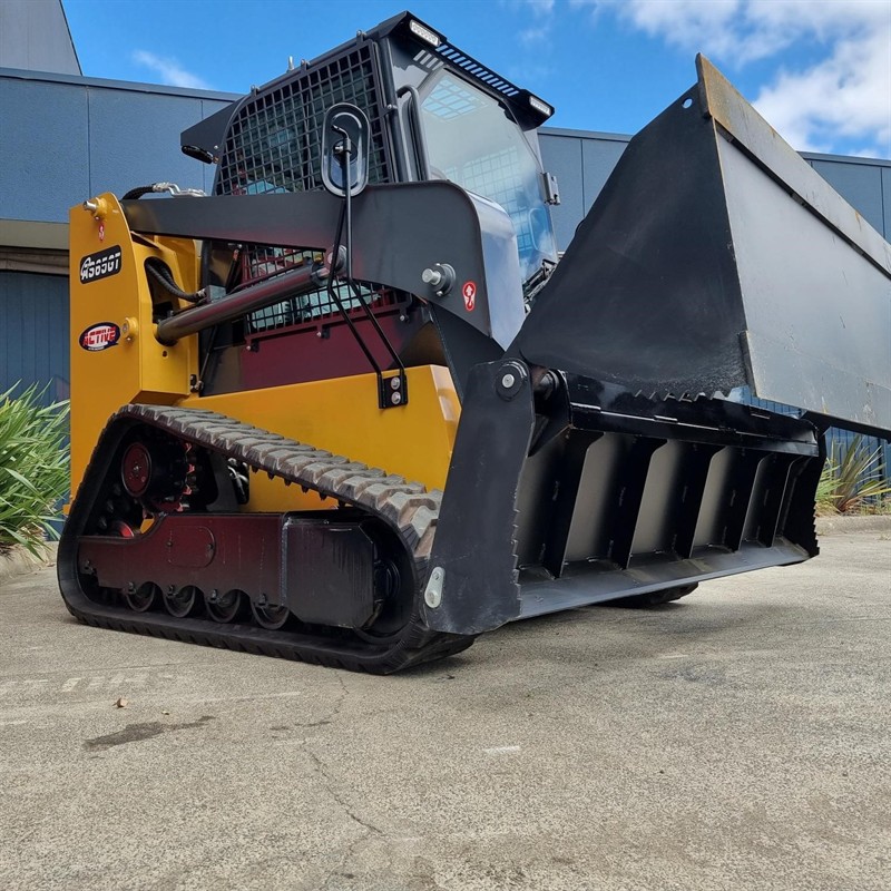 AS85GT Skid Steers image 22