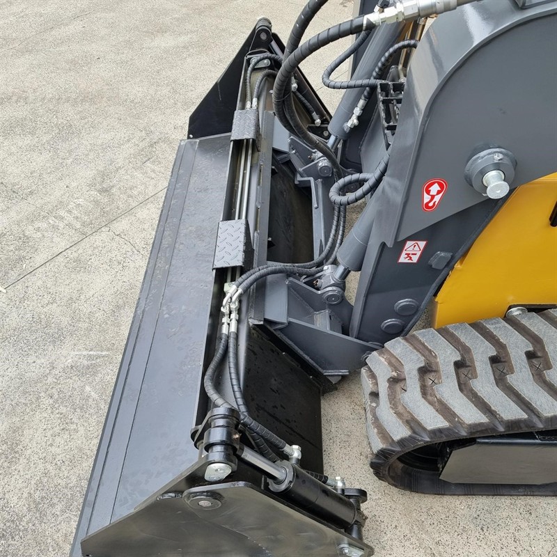 AS85GT Skid Steers image 28