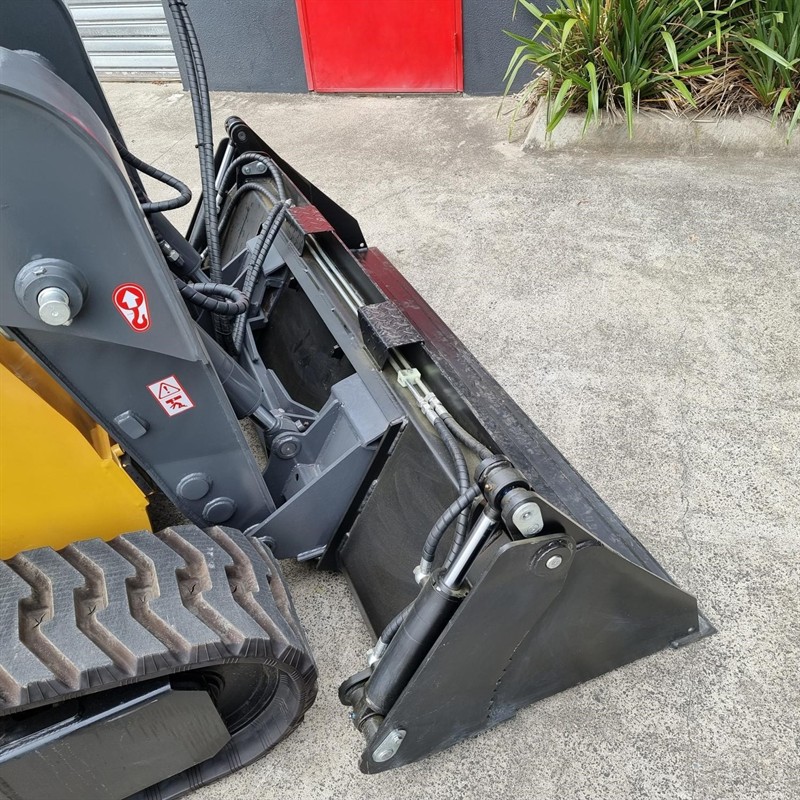 AS85GT Skid Steers image 48