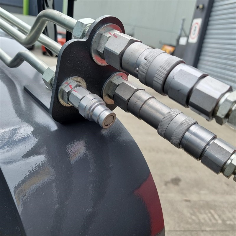 AS85GT Skid Steers image 52