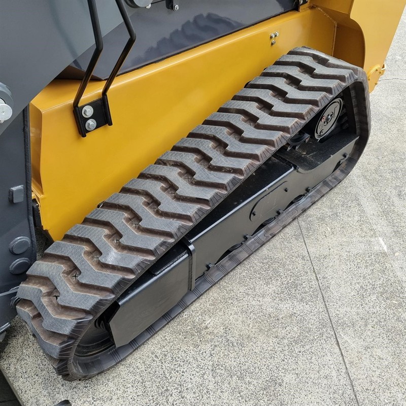 AS85GT Skid Steers image 53