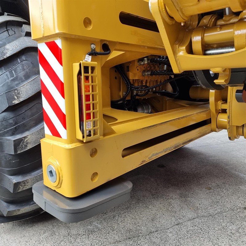 AB388C-II 8 Tonne Backhoe image 27