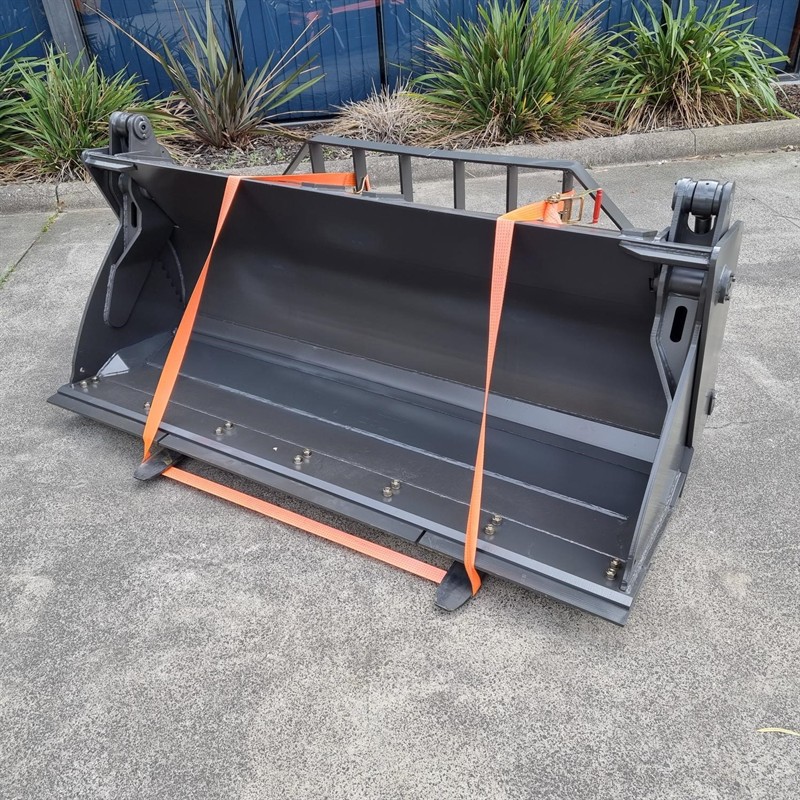 AB388C-II 8 Tonne Backhoe image 31