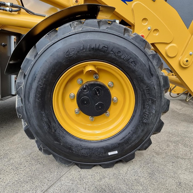 AB388C-II 8 Tonne Backhoe image 52