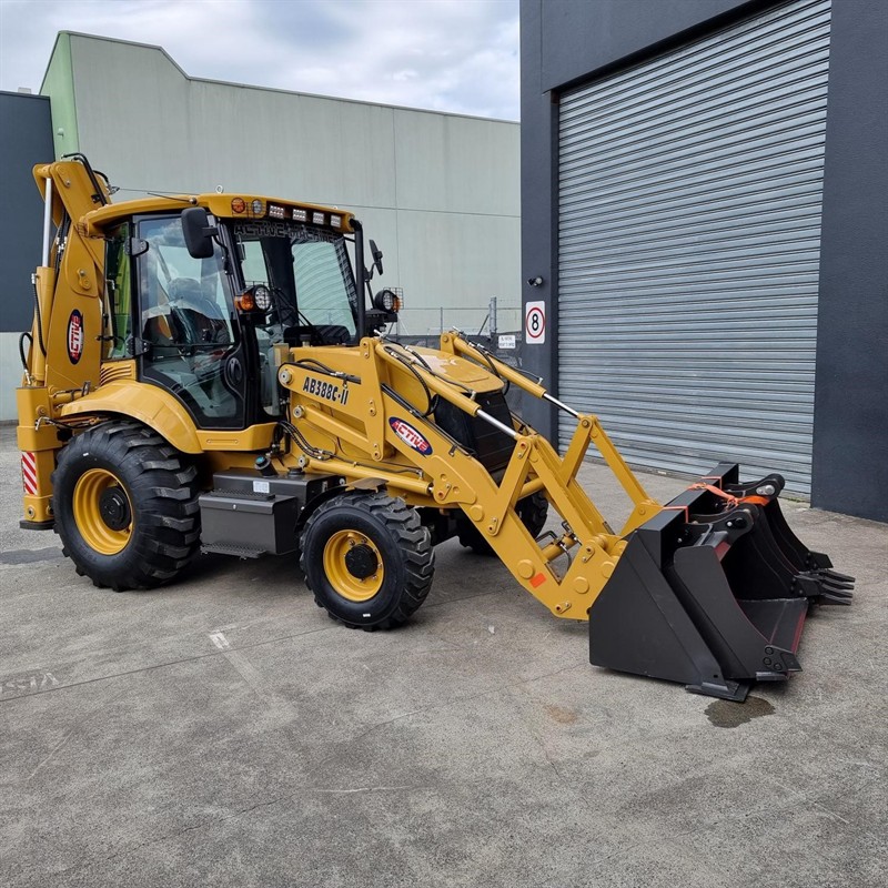 AB388UT 8 Tonne Backhoe image 2