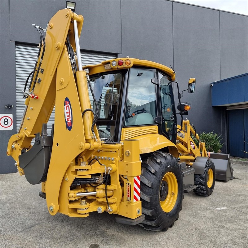 AB388UT 8 Tonne Backhoe image 3