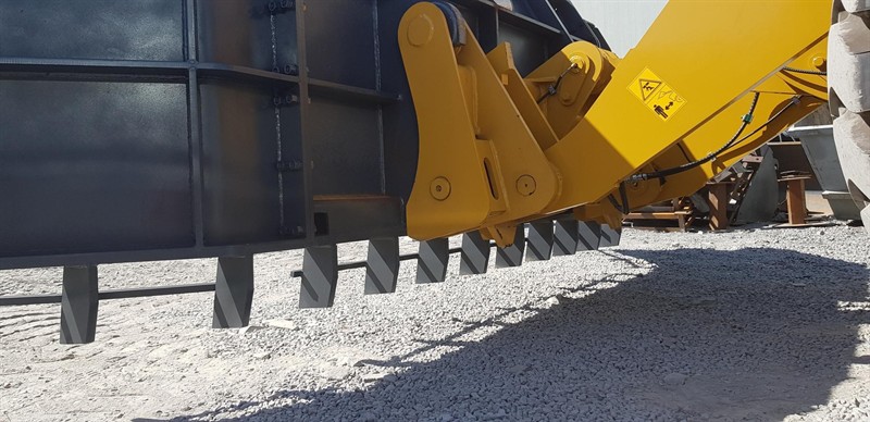 5m Stick Rakes Attachments image 5