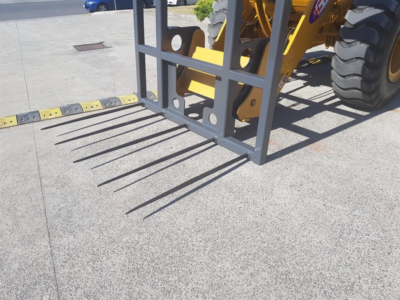 Hay Forks Extendable Attachments image 3
