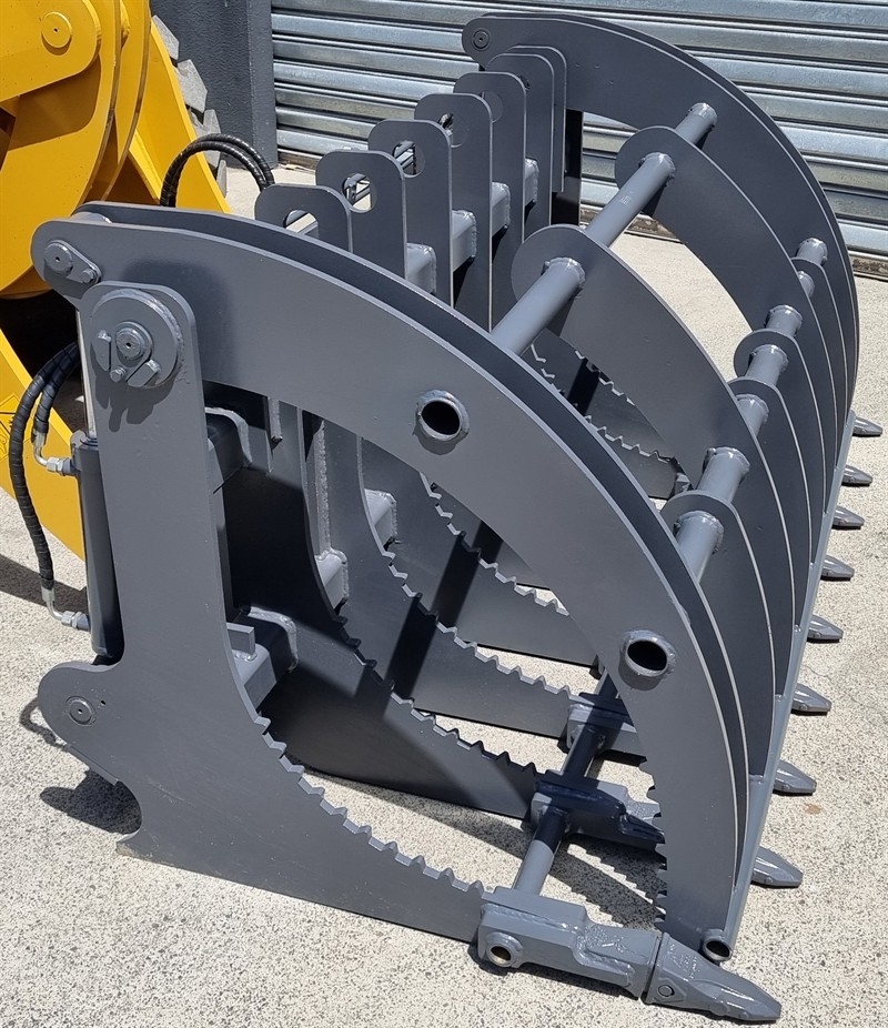 AL926F Grapple Bucket Attachments image 2