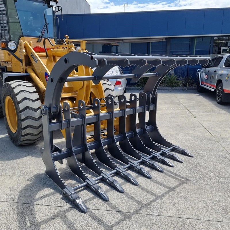 AL926F Grapple Bucket Attachments image 6