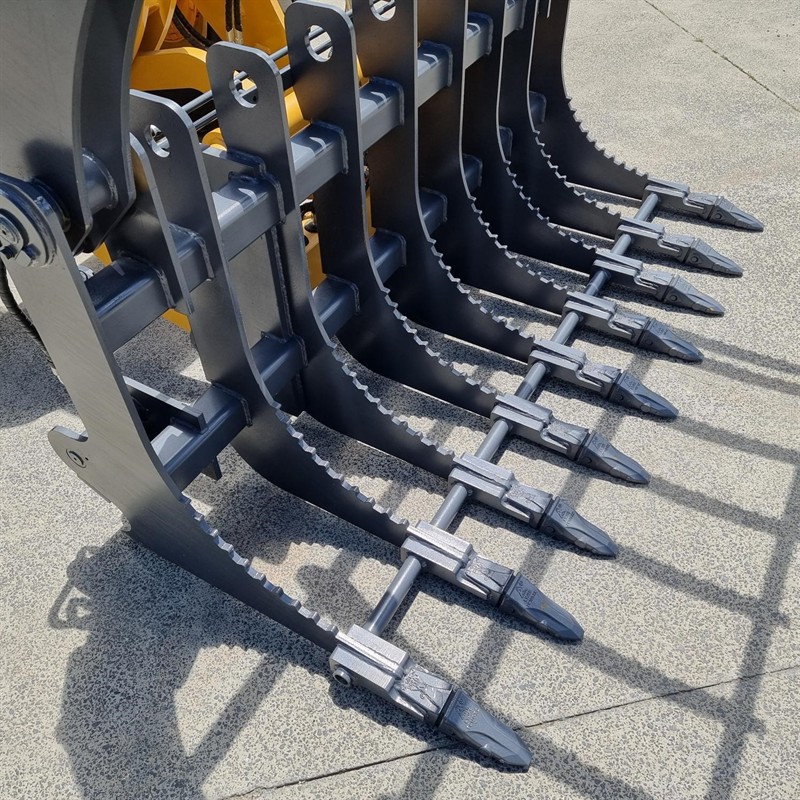 AL926F Grapple Bucket Attachments image 8