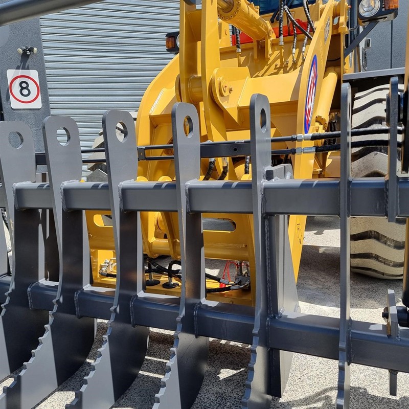 AL926F Grapple Bucket Attachments image 20