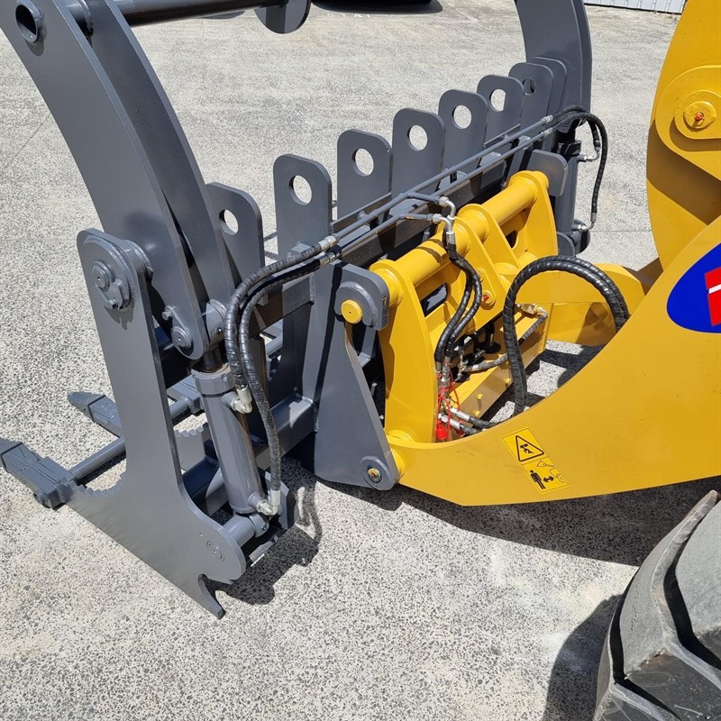 AL926F Grapple Bucket Attachments image 21