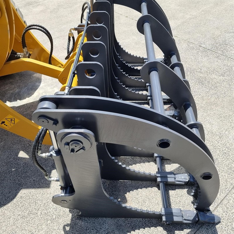 AL926F Grapple Bucket Attachments image 29