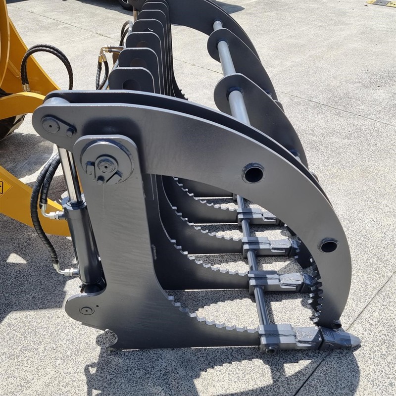 AL926F Grapple Bucket Attachments image 30